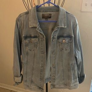 Torrid Size 3 (22/24) Denim Jacket. Excellent Used Condition.